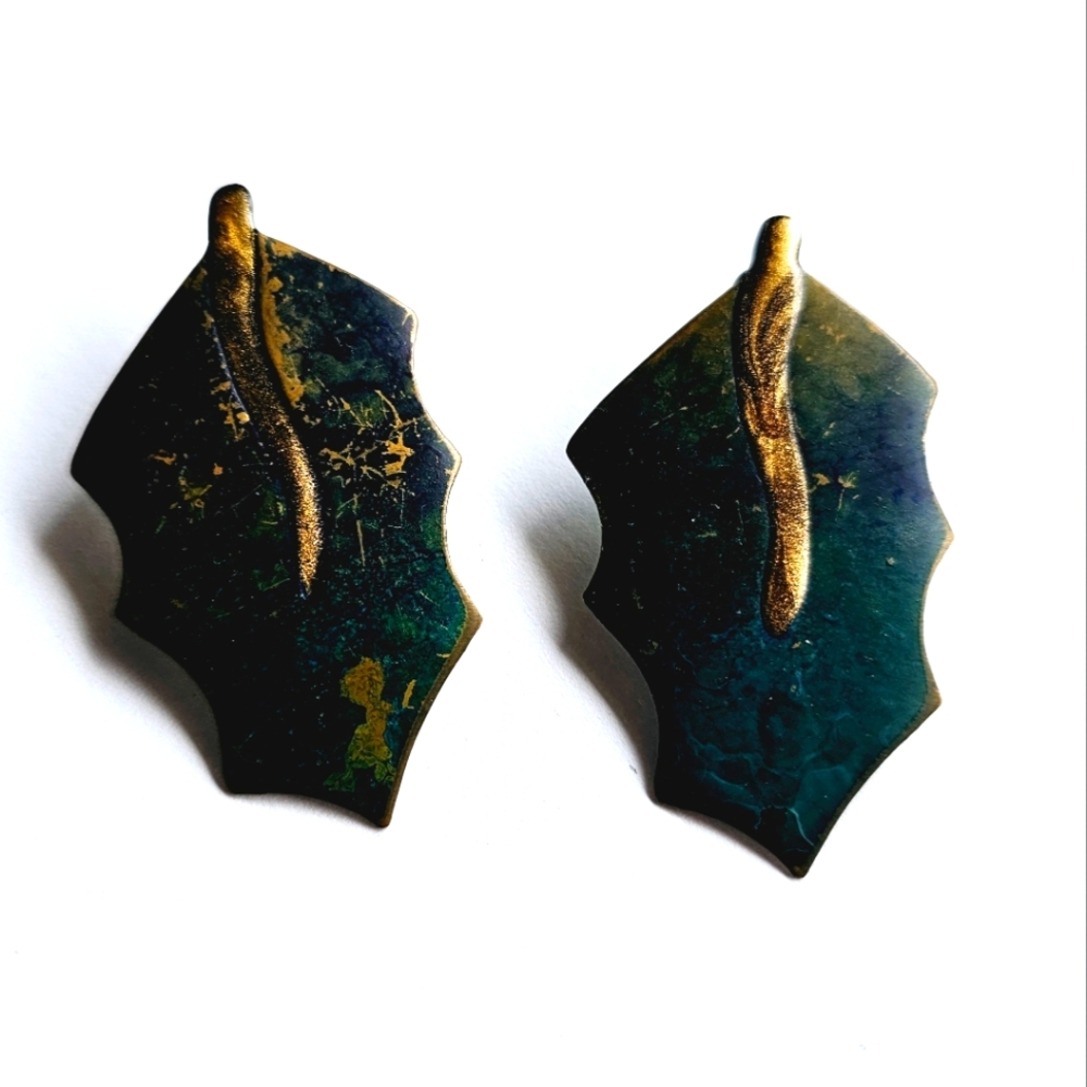 🌟 Vintage Jolly Leaf Drop Earrings Gold Green Art Deco